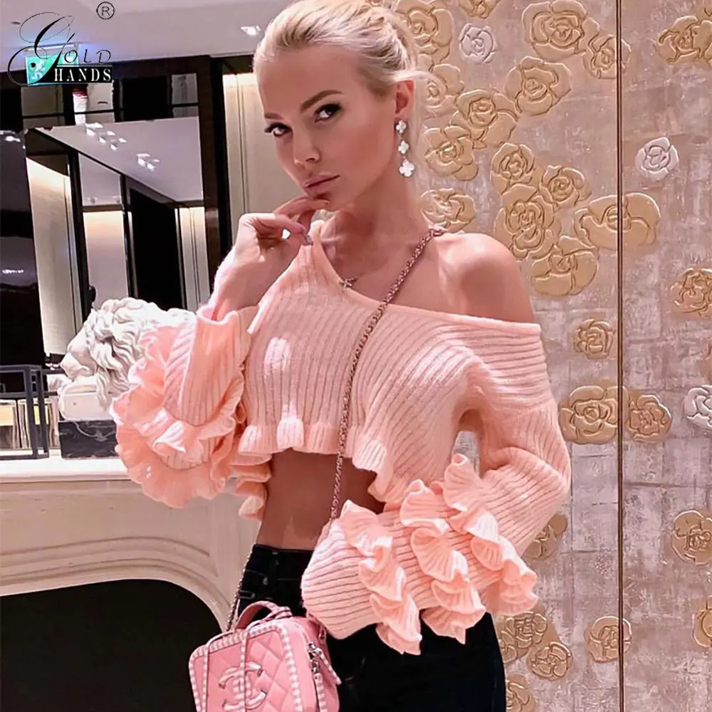 Женский короткий свитер с золотыми стрелками элегантный розовый вязаный в