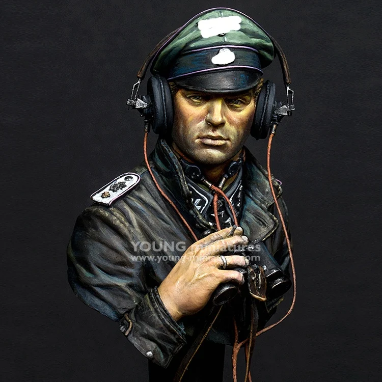 

1:10 Resin Figure Bust Model Armored Commander Normandy War X197