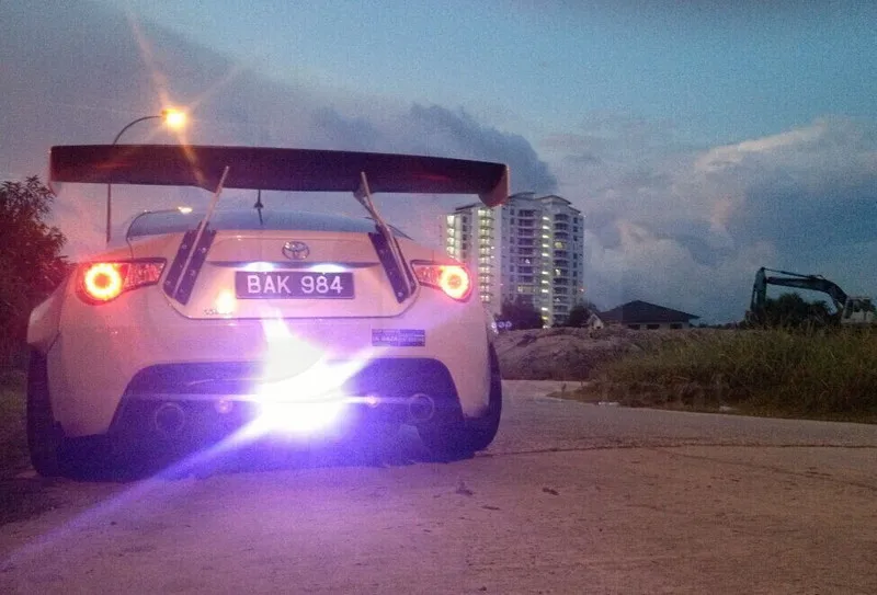 Автомобиль Стайлинг углеродного волокна GT задний спойлер багажника подходит для