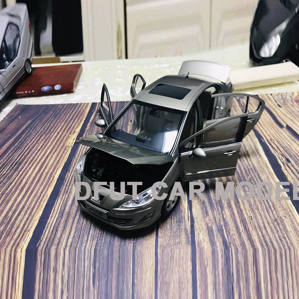 Масштаб 1: 18 игрушечный автомобиль из сплава, модель автомобиля 408, детские игрушечные машинки, оригинальные авторизованные Аутентичные детские игрушки