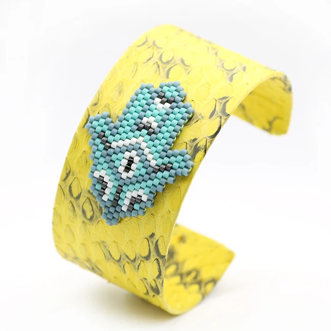 SKYDANCE Trendy 3cm Genuine Python Snake Skin Leather adjustable Bangle for Women colorful Beads Hamsa Hand Open Type C Bangles | Украшения