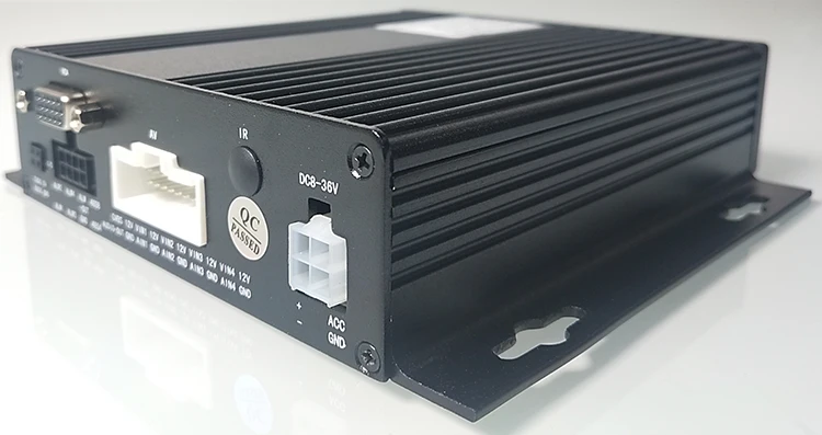 AHD 4CH sd-карта Мобильный DVR такси местная видео система мониторинга поддержка 4 каналов hd 960P Автомобильная камера одновременно вход и выход