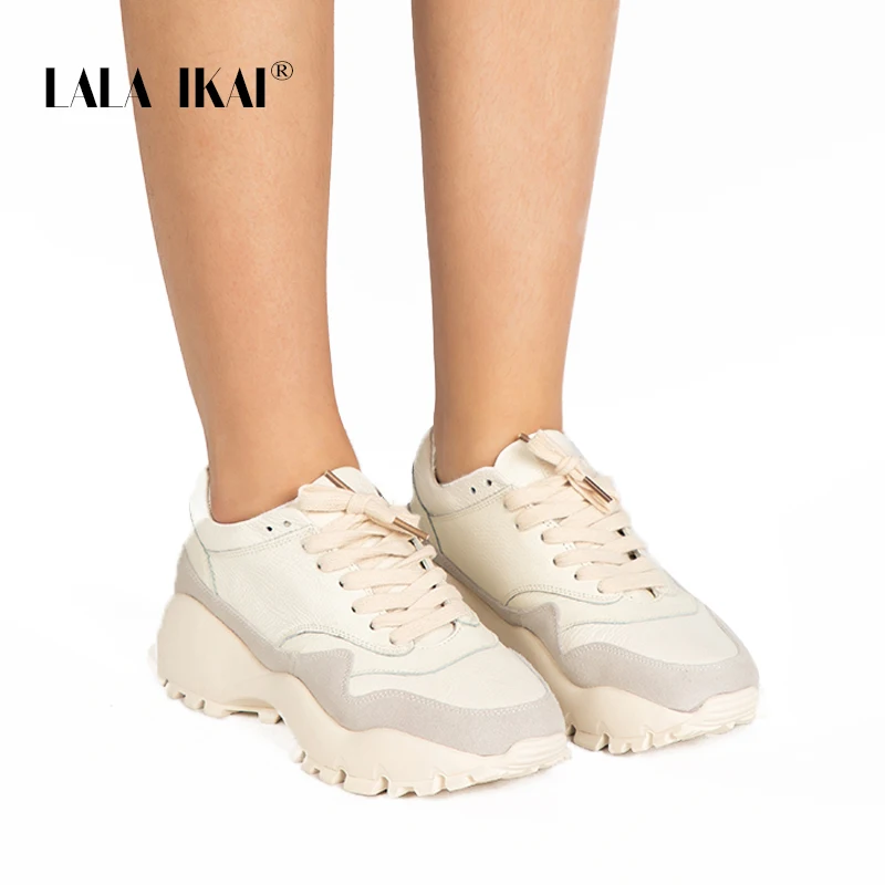 Женские кроссовки из искусственной кожи LALA IKAI белые лоскутные на шнуровке