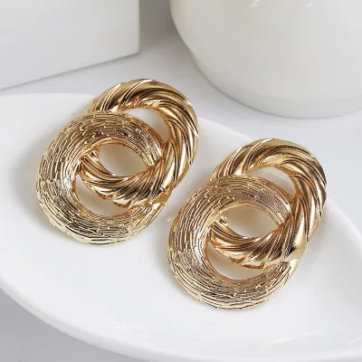 Серьги-пусеты из сплава с 8 рисунками милые весенние корейские элегантные серьги