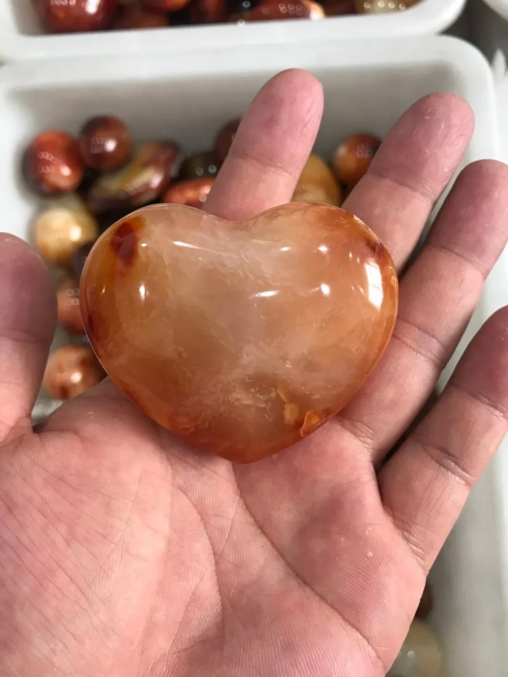 С натуральным красным агатом кварцевые Sardonyx кристалл любящее сердце Исцеление