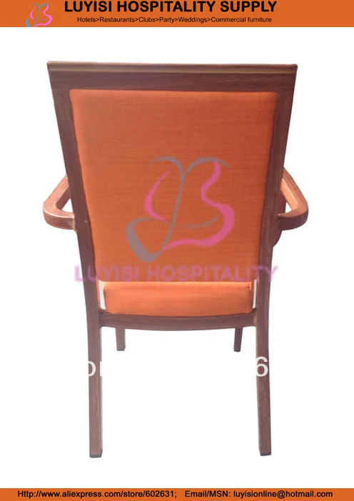 Штабелируемое деревянное имитирующее алюминиевое кресло для