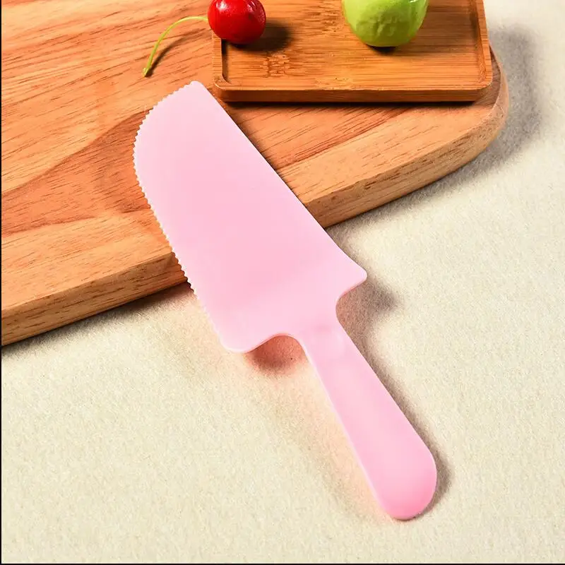 Pink Распродажа, новинка, популярная пластиковая лопатка для помадного торта, кондитерский нож для торта, нож для кремового торта, ровный разбрызгиватель глазури, инструмент Diy - Цвет: Pink