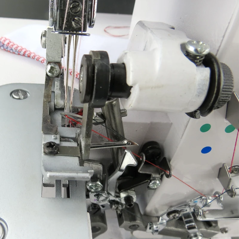 Электрическая швейная машина overlock многофункциональная оверлочная Настольная
