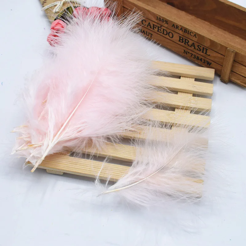 light pink Красивые пушистые 20 штук 4-6 дюймов/10-16 см перья индейки, декоративные аксессуары diy 16 цветов - Цвет: light pink