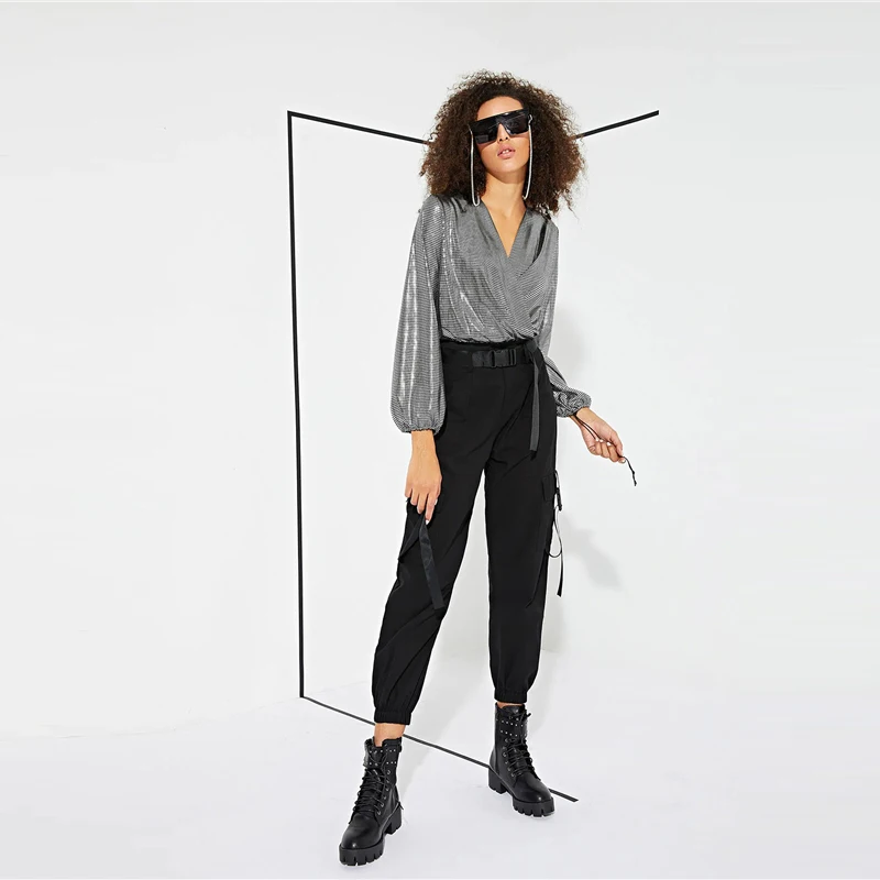 SweatyRocks, однотонные брюки-карго с карманами, уличная одежда, женские черные брюки в стиле рок, весна, женские повседневные брюки с поясом