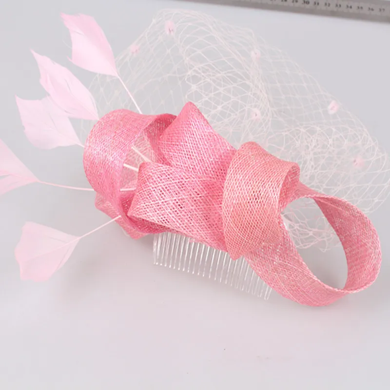 Розовый JaneVini Винтаж золотые свадебные Шапки и Fascinators женские свадебные вечерние шляпа Перья для волос Pin чистая клетка покрывал Afrikaanse Hoed - Цвет: Розовый