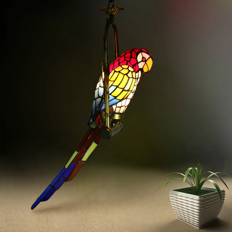 Витражный светильник в виде попугаев античное искусство стеклянный подвесной