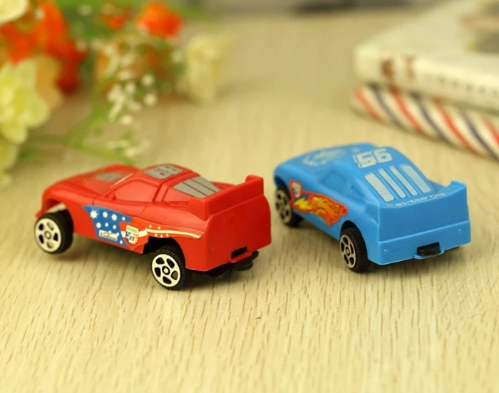 В новой автомобиль задняя часть к игрушка производителей в иу питания подарок