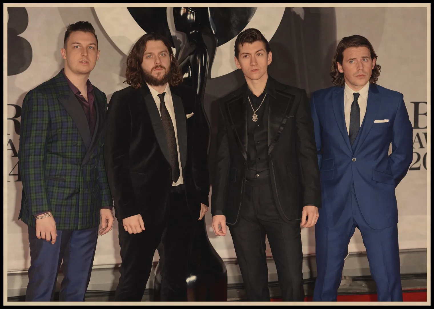 Rock band Arctic Monkeys Kraft Paper Posters Wall Home Bar Posters Home Decor Gift 03 - Цвет: 10