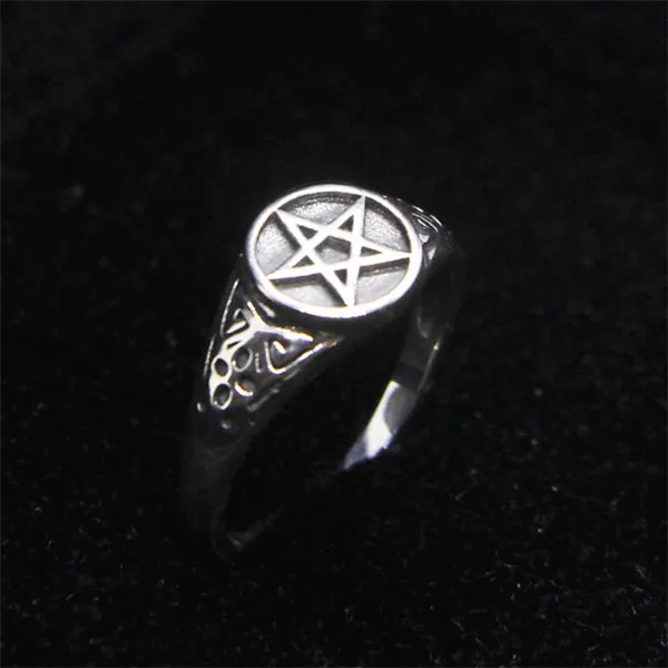 Мужское кольцо из серебра 925 пробы с маленькой звездой | Украшения и аксессуары