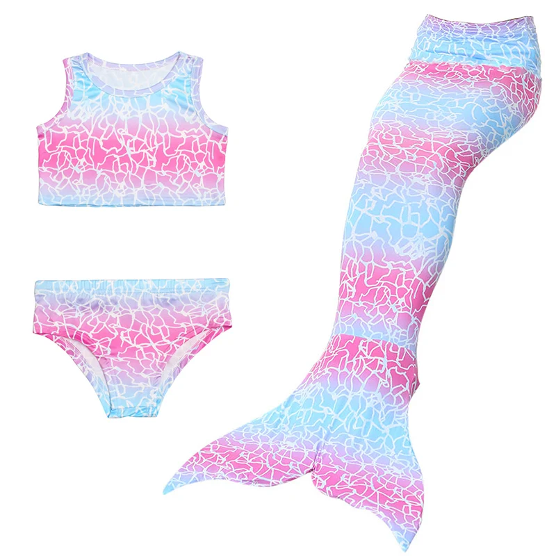 

Costumes & Accessories