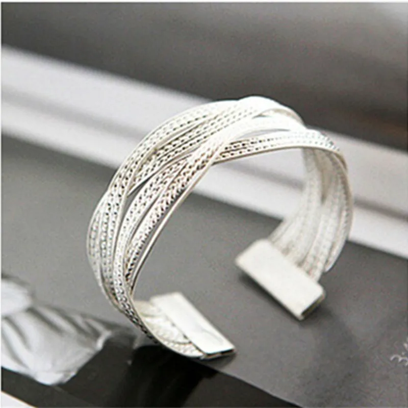 Два цветной браслет 2017 новая мода Европа и США Плетеный шип металлический провод