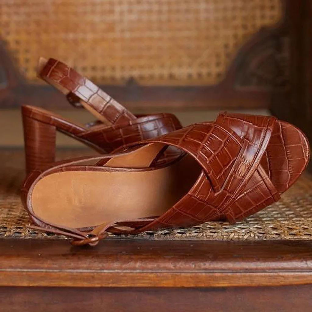 Женская обувь из искусственной кожи на квадратной подошве с каменным узором