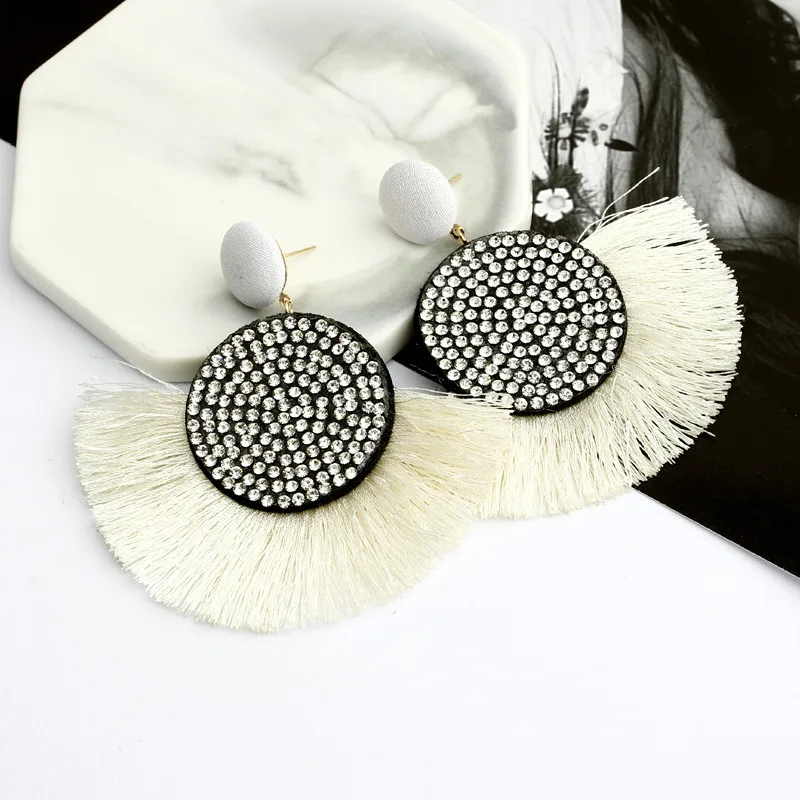 Женские блестящие висячие серьги Boho черные длинные с кисточками модные