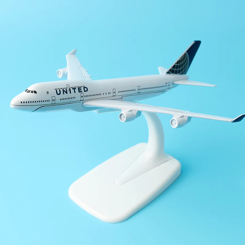16 см американский самолет Boeing 747-400 модель самолета Соединенные Штаты B747-400 1:300 |