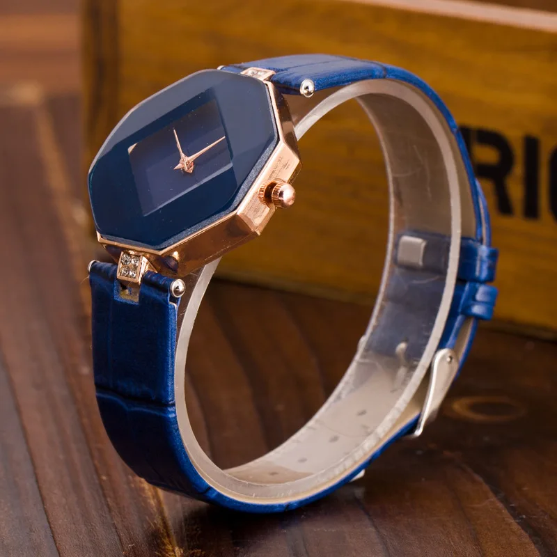 Новые творческие Для женщин часы ромб модные брендовые дизайнерские Кварцевые