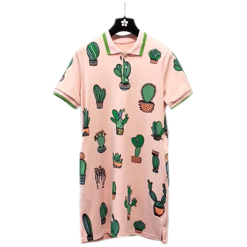 Возможно у белое розовое платье-поло с принтом кактуса прямое повседневное