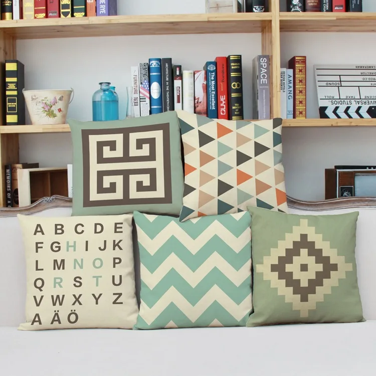 Наволочка с разноцветным геометрическим узором из 2 предметов наволочки принтом