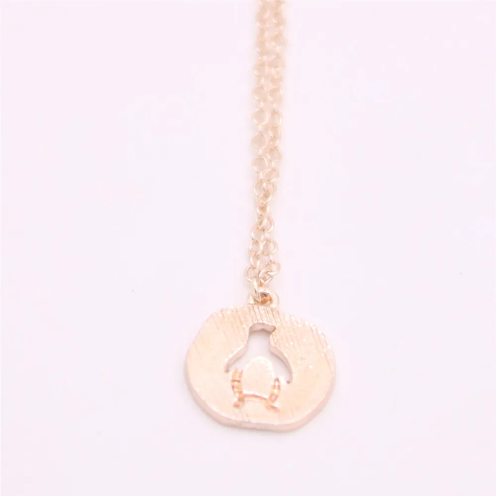 Модное ожерелье с пингвином красивые круговой выдалбливают Пингвин Подвески Gap