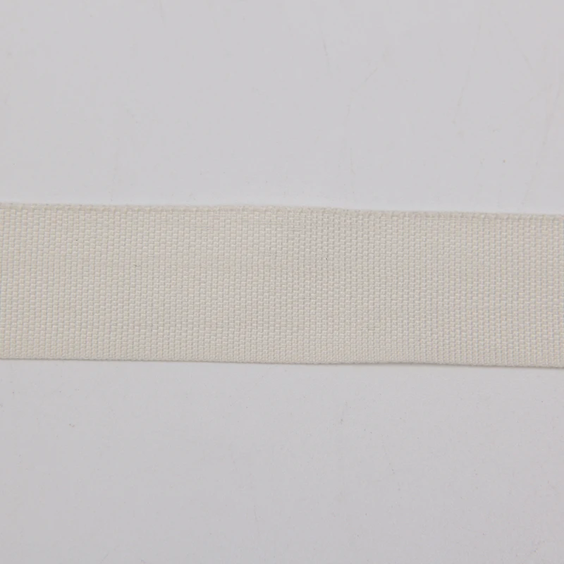 Простая полиэфирная лента размером 20 мм тонкая бежевого и белого цветов
