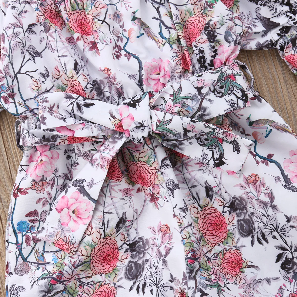 Одежда для новорожденных девочек комбинезон с короткими рукавами и цветочным