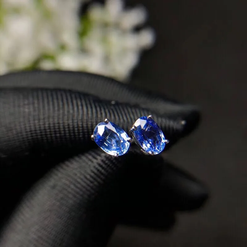 Natural Sri Lanka Sapphire Ear Nails Simple and Delicate Bright Blue 925 Pure Silver | Pendants