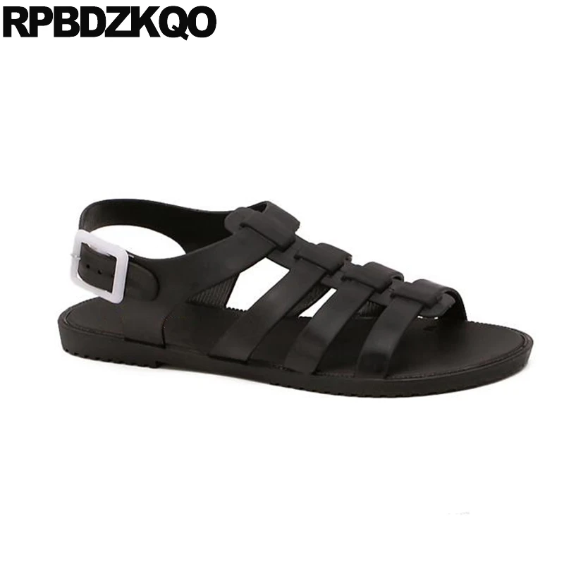 Женские босоножки с ремешком на пятке черные недорогие сандалии плоской подошве