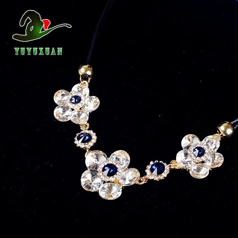 Exquisite Flower Crystal Necklace Sweater Chain M5002 |