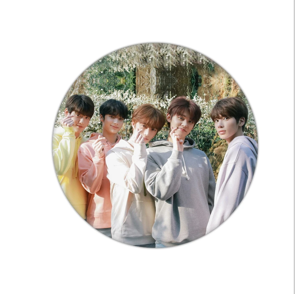 KPOP TXT TOMORROW X TOGETHER альбом брошь значок КНОПКА булавка аксессуары для одежды шляпа украшение для рюкзака - Окраска металла: 7