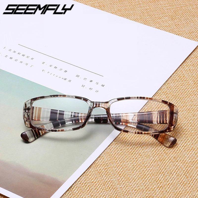

Seemfly Retro Reading Glasses Women Men Ultralight Hyperopia Presbyopia Eyeglasses Clear Lens Unisex Eyewear Diopter +1.0 + 4.0