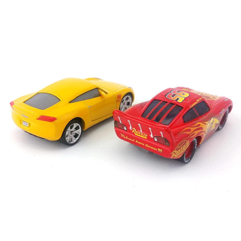 Disney Pixar Cars 3 Круз Рамирез и молния McQueen металлическая литая игрушка автомобиль 1:55 Свободные Новое и