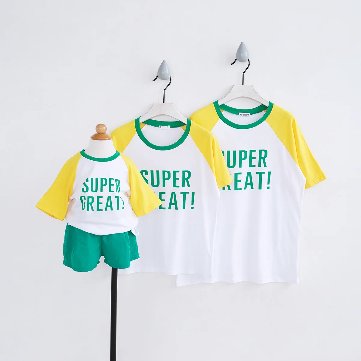 

2018 New Casual Family Matching Clothing Alphabet Printing Splice Father Mother Daughter Son Clothes T-shirt Summer Tops Outfits