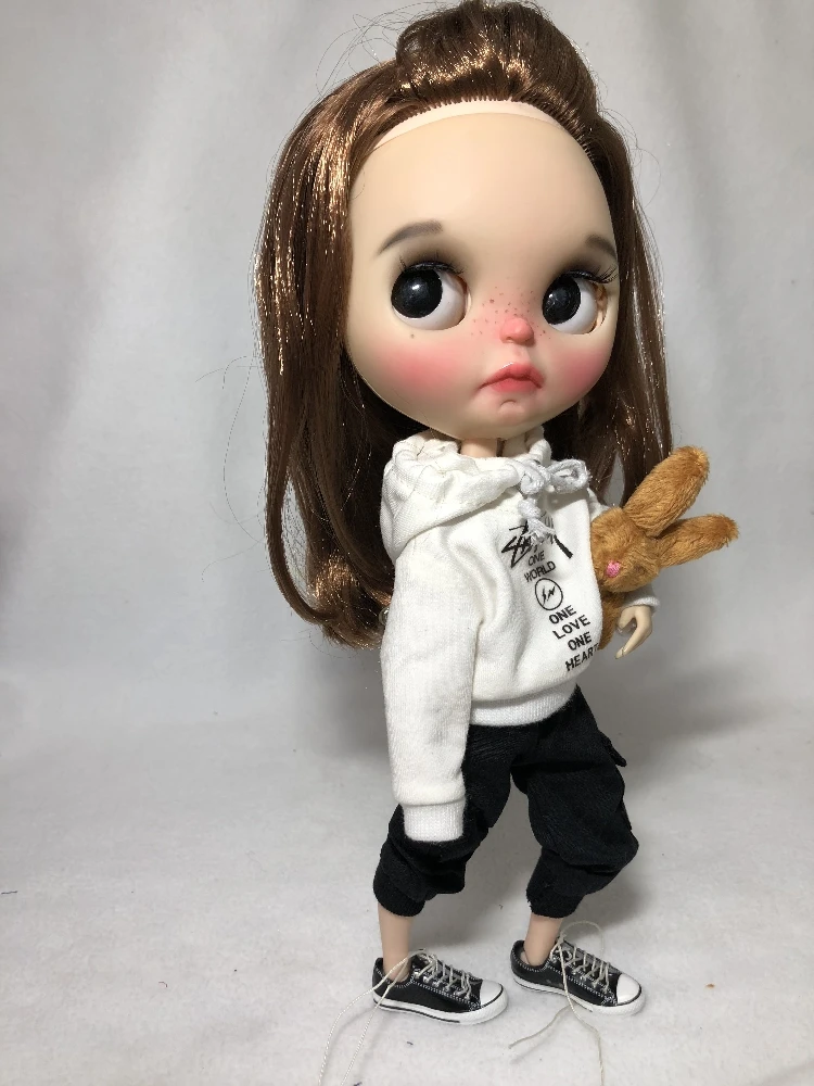 T02-X607 Blyth кукольная одежда 1/6 куклы OB24 аксессуары azone одежда ручной работы белый свитер с надписью Футболка черные штаны