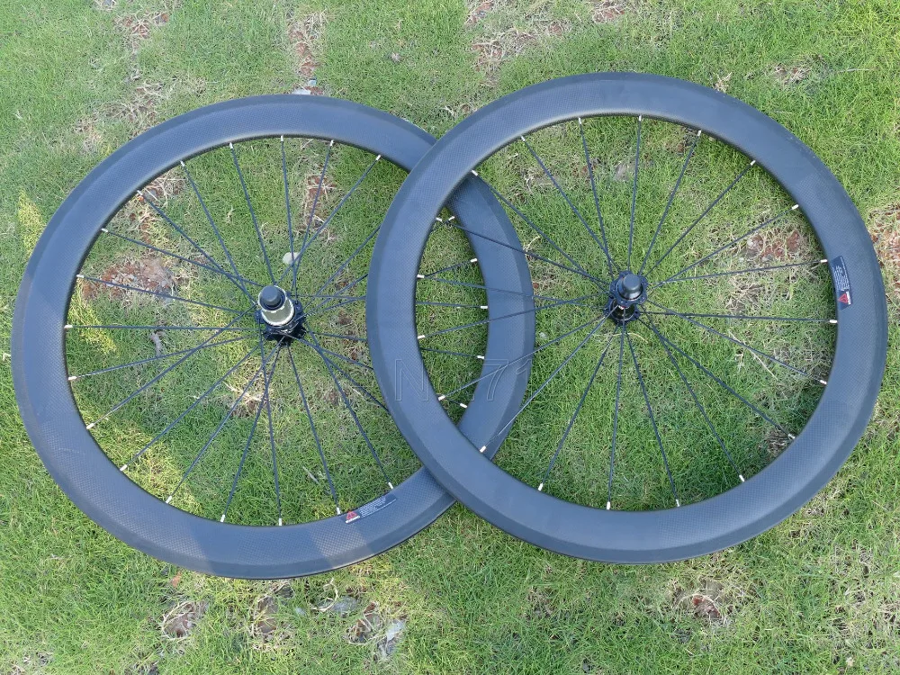 Новинка полный углеродный дорожный велосипед гоночный клинчерная колесная пара