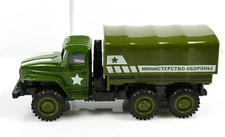 1: 64 сплав оттяните назад военная модель автомобиля, высокая симуляция военный грузовик игрушка, металлические литья, игрушечный автомобиль