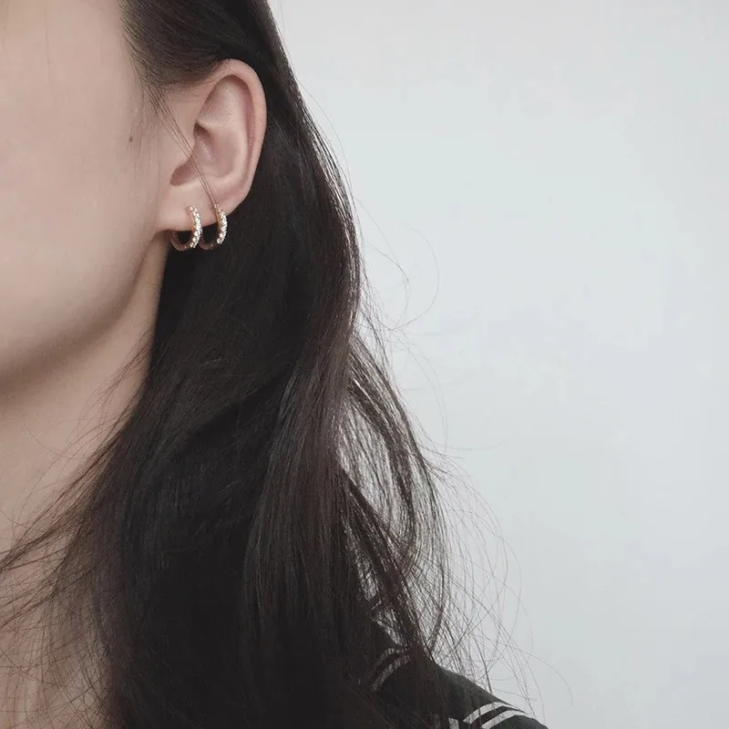 Маленькие женские серьги-капельки с фианитом WTLTC Chic тонкие мини-серьги для хряща