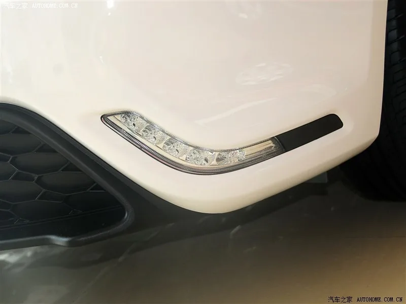 

Дневные ходовые огни RQXR led drl + Противотуманные фары для MG3 MG 3 2014