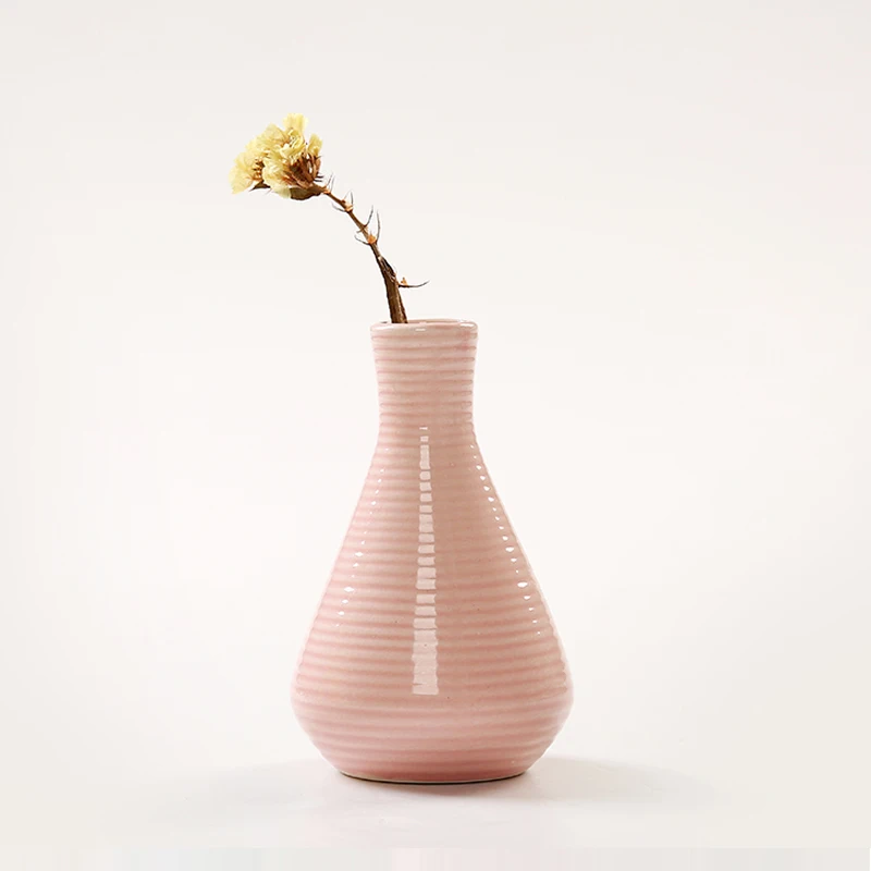 

Classic ceramic small Vase Modern Fashion Ceramic Flower Vase ceramic vases desk accessories,crafts Wedding Decoration