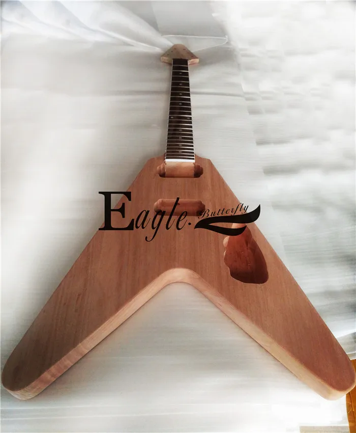 Орел. Басовая электрическая гитара Butterfly Custom Shop V полуготовая Ручная настройка |