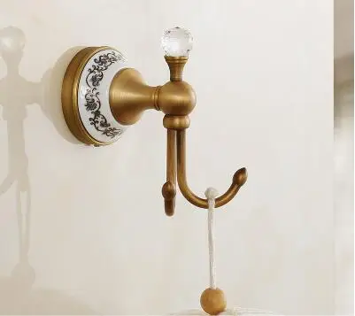 robe hooks Европейские антикварные аксессуары для ванной комнаты, латунные синие и белые фарфоровые двойные зубные чашки для ванной комнаты - Цвет: robe hooks