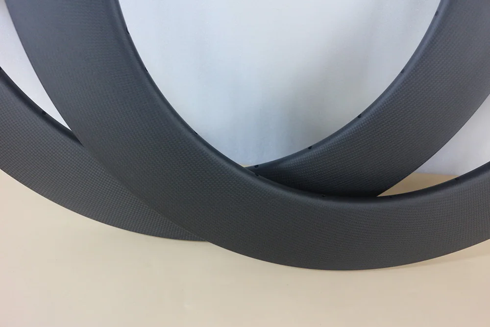 Обод дорожный велосипедный 20/24 отверстий Глубина 88 мм ширина 23 3k матовый без