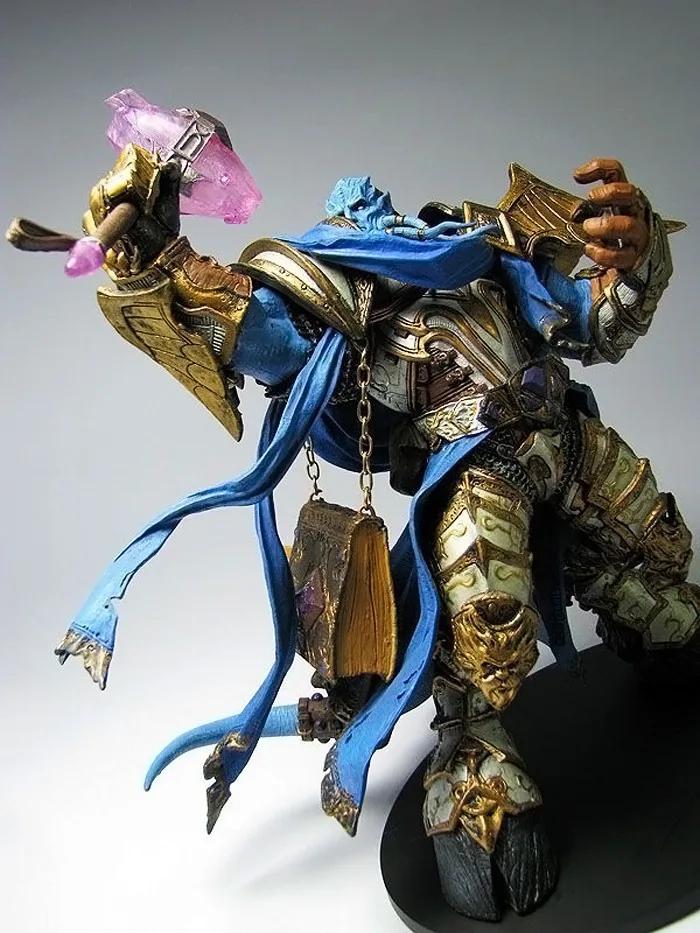 Игрушечная фигурка Wow DC Unlimited Series 2 Deluxe 10 дюймов Draenei Paladin|Игровые фигурки и
