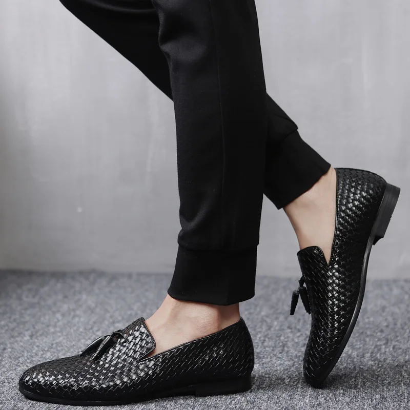 Business Pointed Men's Casual Woven Pattern Lok Fu Shoes PU Leather Driving Moccasin Flat Shoes Large Size 38-48 Dance Shoes