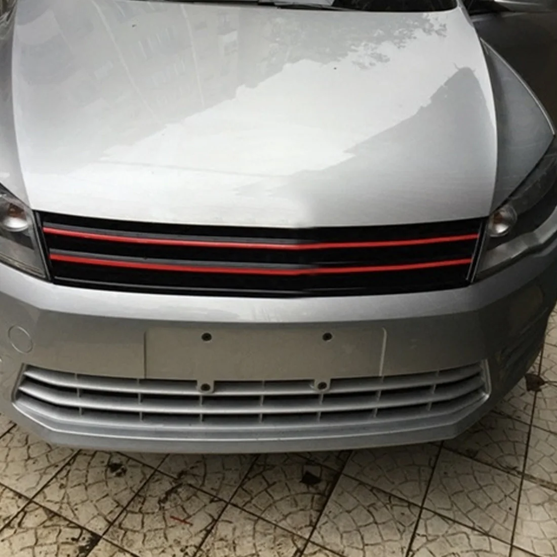 Наклейка на решетку автомобиля украшенная для Volkswagen Golf 6 7 красные/синие/черные