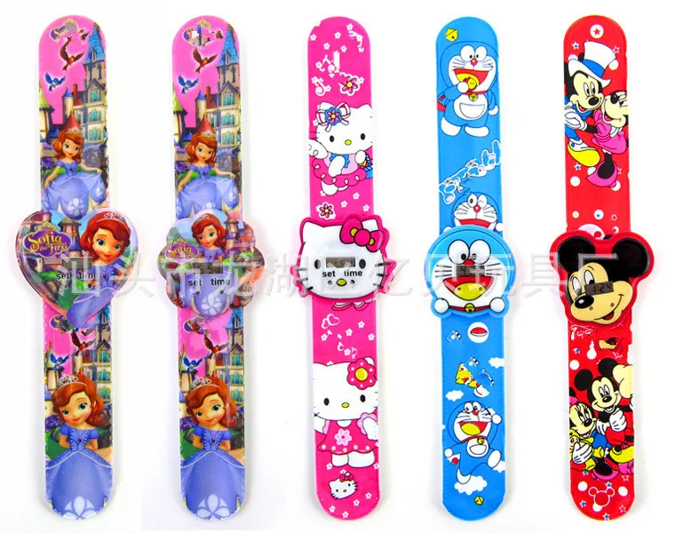 2015 Resin kids silicone children Rubber sports hello kitty digital quartz Cartoon Applauded Electronic Watch | Наручные часы